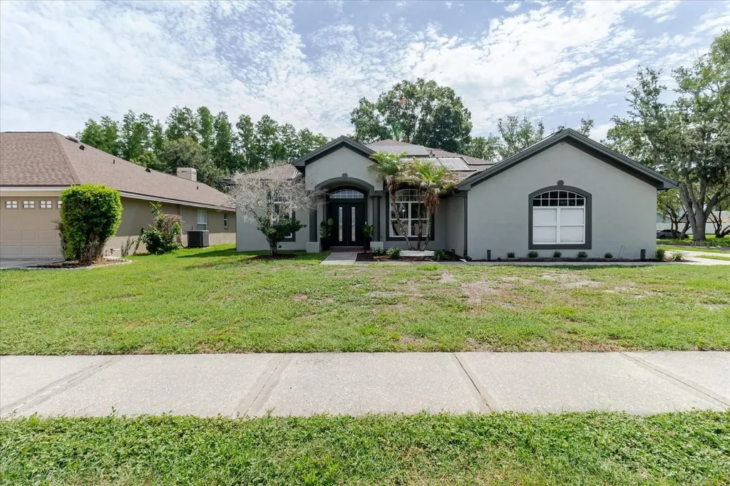 9601 Regents Park Drive Tampa FL 33647
