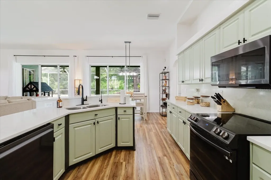 9601 Regents Park Drive Tampa FL 33647