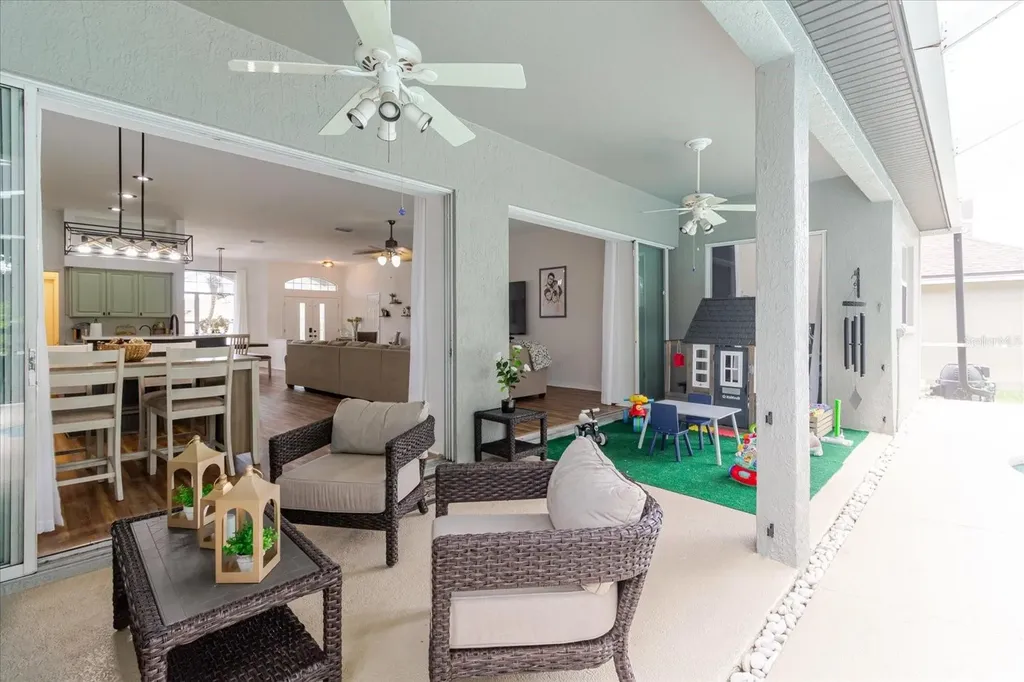 9601 Regents Park Drive Tampa FL 33647