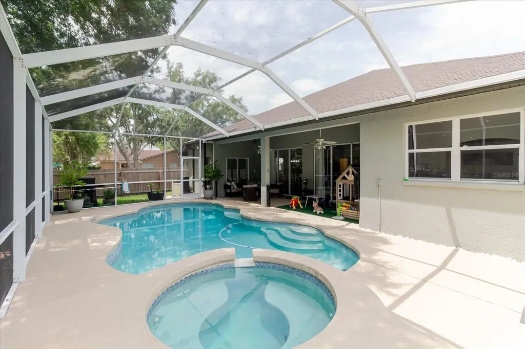 9601 Regents Park Drive Tampa FL 33647