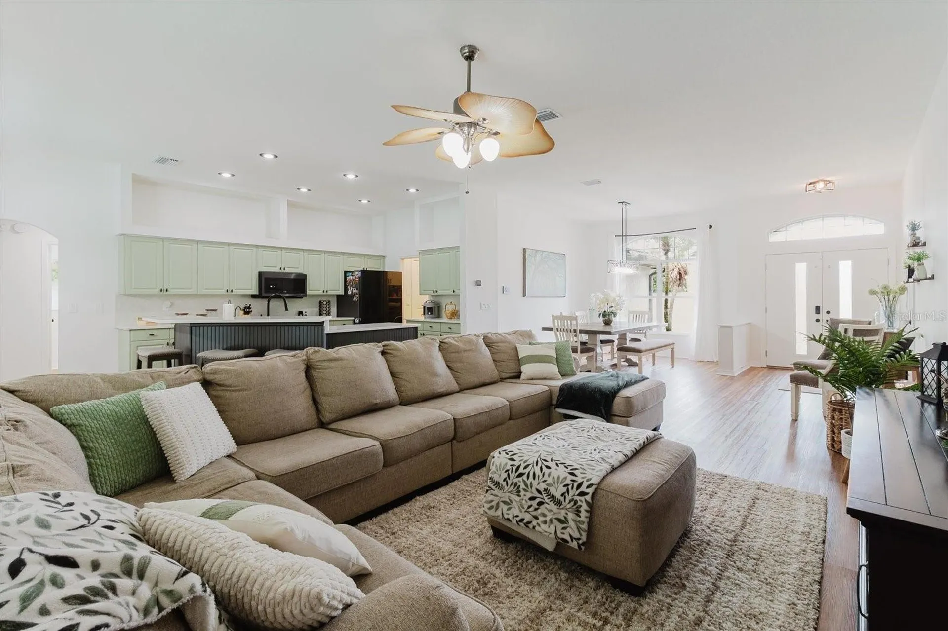 9601 Regents Park Drive Tampa FL 33647