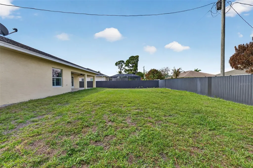 1922 SE Camilo Street Port St Lucie FL 34952