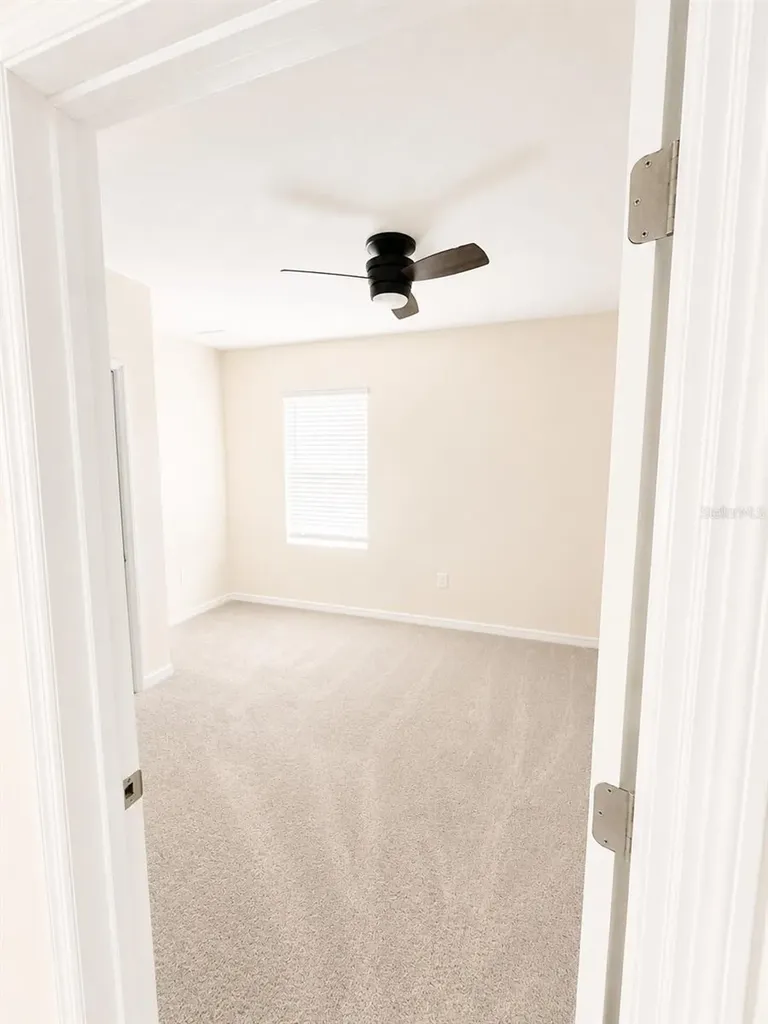 2450 Taloncrest Court Eagle Lake FL 33839