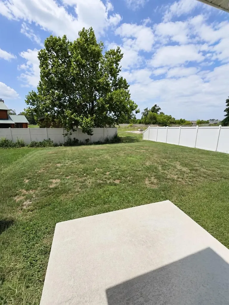 2450 Taloncrest Court Eagle Lake FL 33839