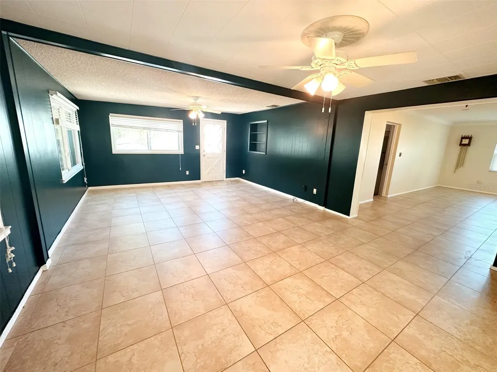 1770 63rd Avenue N St Petersburg FL 33702