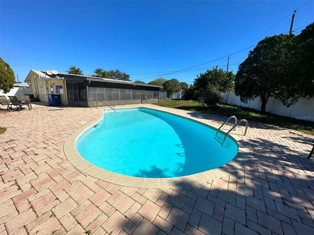 1770 63rd Avenue N St Petersburg FL 33702