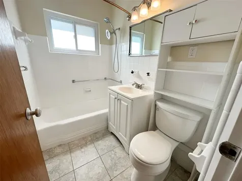 1770 63rd Avenue N St Petersburg FL 33702