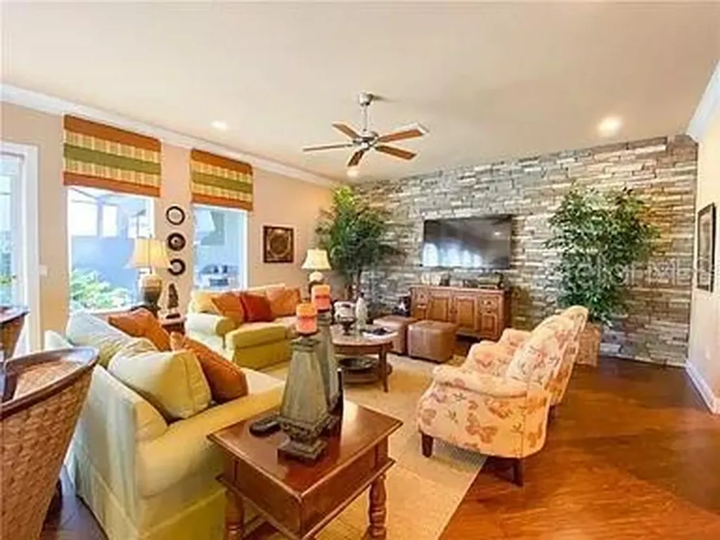 2810 Swoop Circle Kissimmee FL 34741