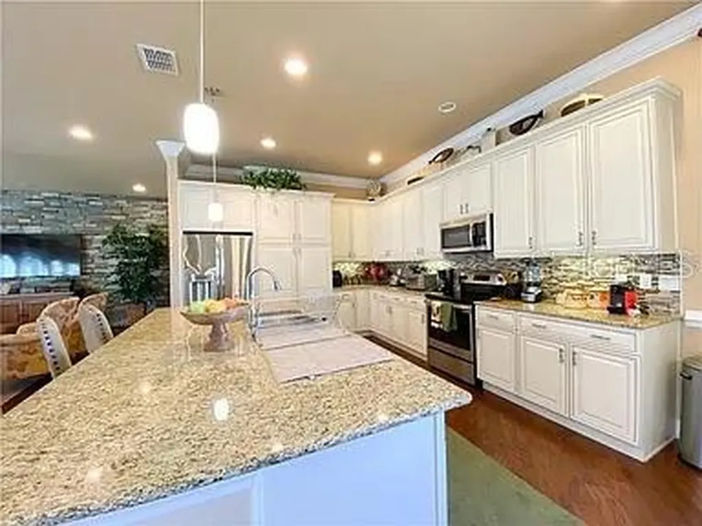 2810 Swoop Circle Kissimmee FL 34741