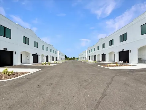 4367 Cambio Gardens Court Tampa FL 33610