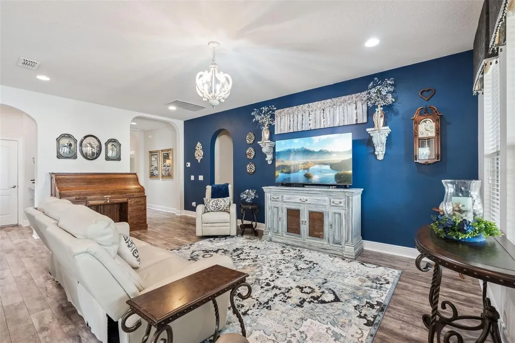 956 Boxelder Avenue Minneola FL 34715