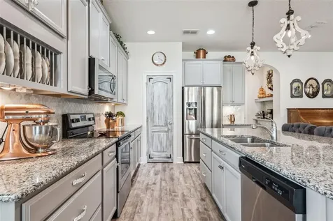 956 Boxelder Avenue Minneola FL 34715