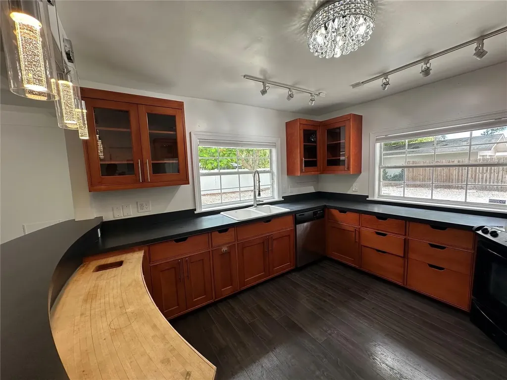 2559 E Paulstan Court Sarasota FL 34237