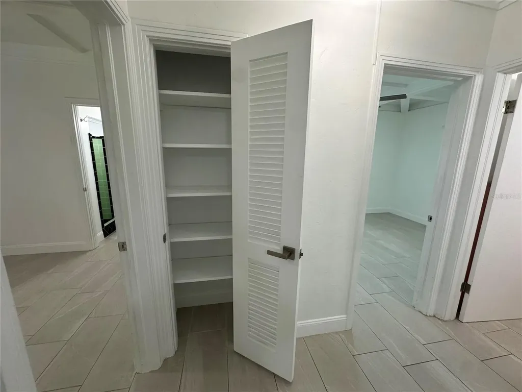 2559 E Paulstan Court Sarasota FL 34237