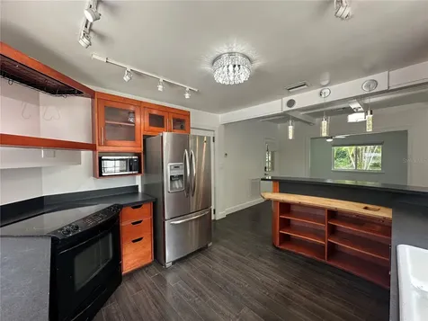 2559 E Paulstan Court Sarasota FL 34237