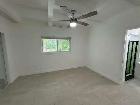 2559 E Paulstan Court Sarasota FL 34237