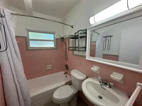 2559 E Paulstan Court Sarasota FL 34237