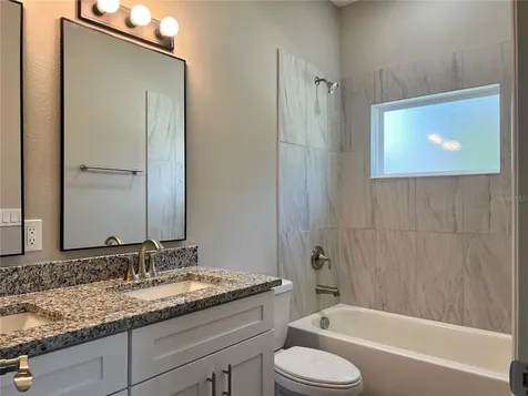 5008 Finders Court Tampa FL 33617