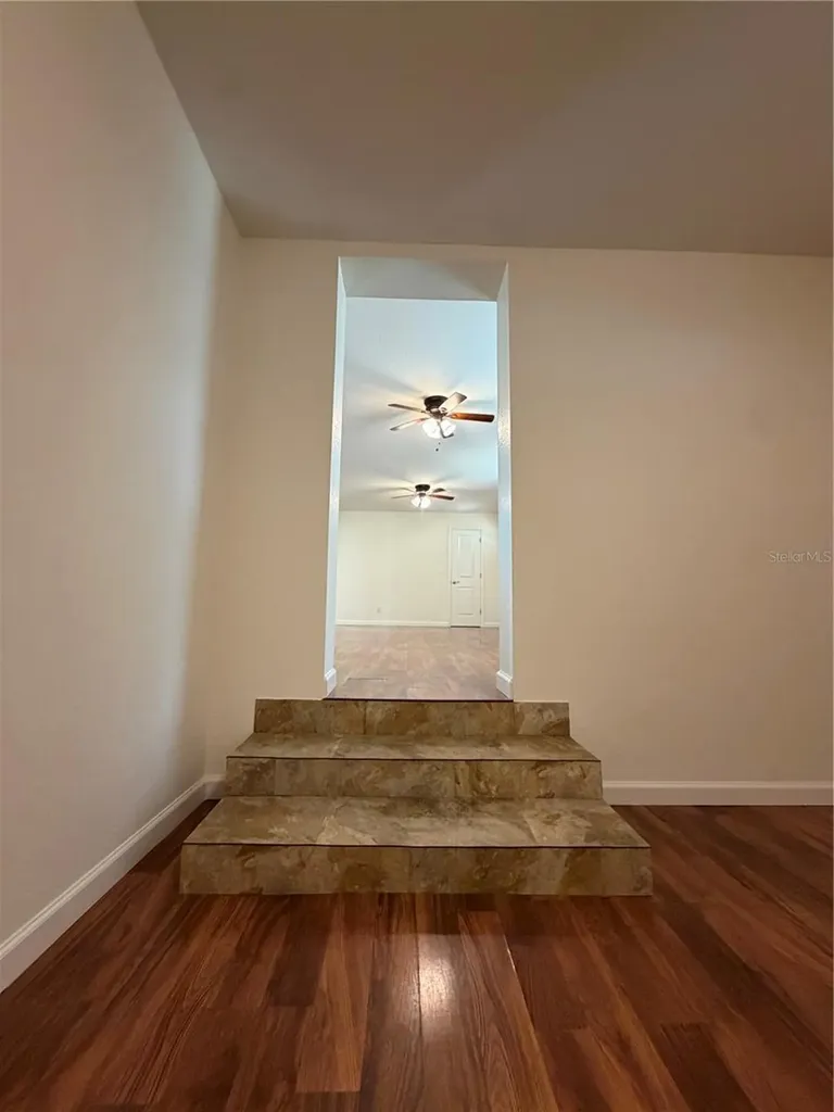 609 Gray Avenue Wildwood FL 34785