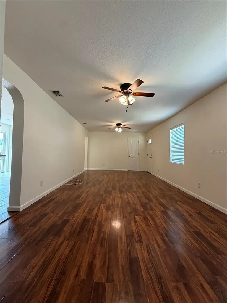 609 Gray Avenue Wildwood FL 34785