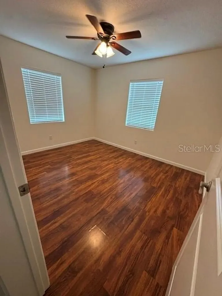 609 Gray Avenue Wildwood FL 34785