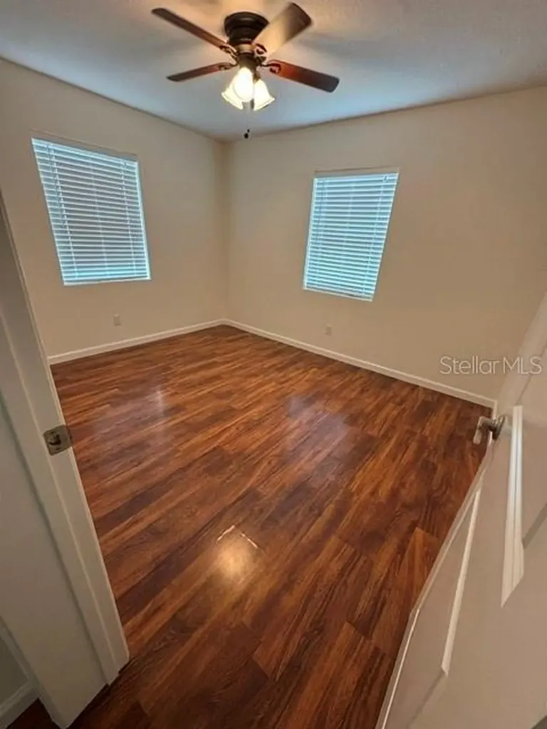 609 Gray Avenue Wildwood FL 34785