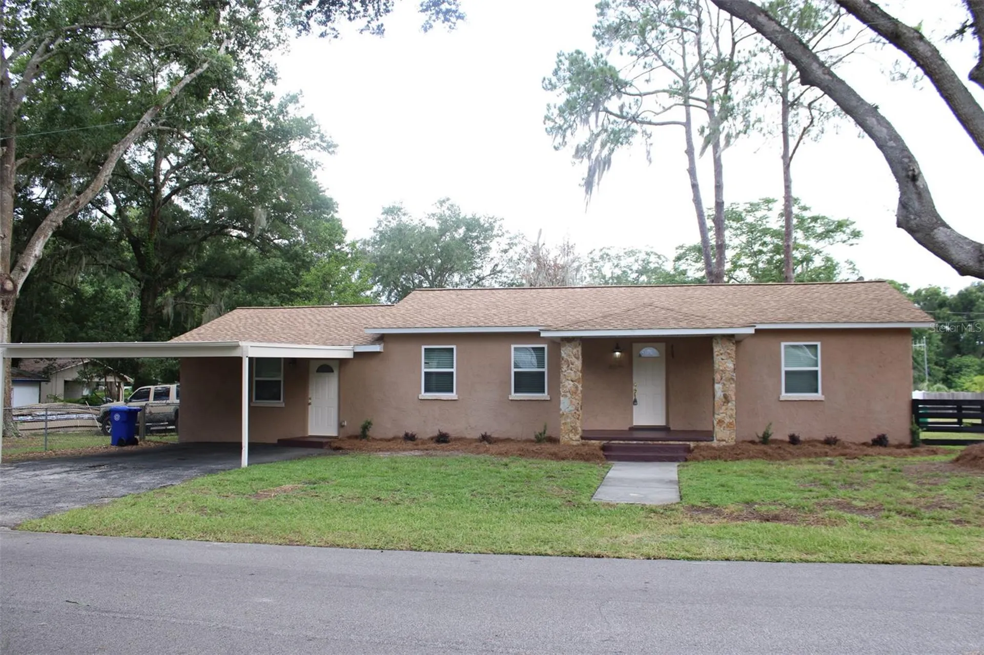 609 Gray Avenue Wildwood FL 34785