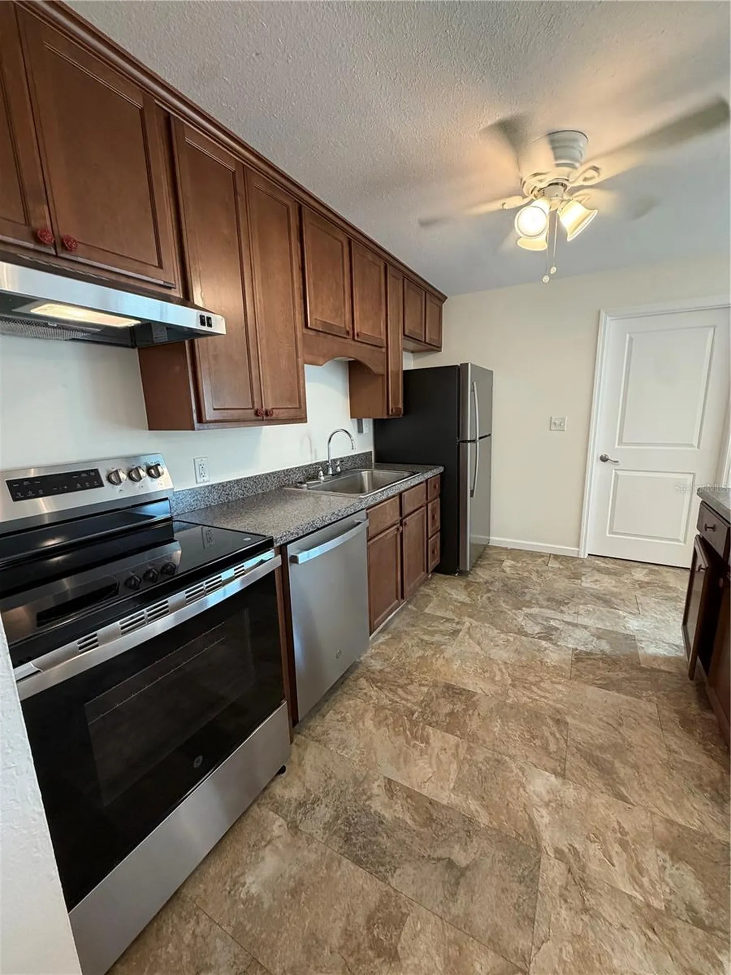 609 Gray Avenue Wildwood FL 34785