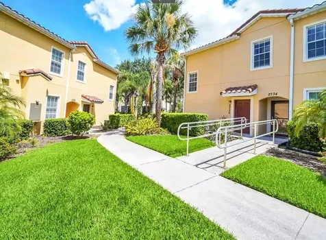 2736 Oakwater Drive Kissimmee FL 34747