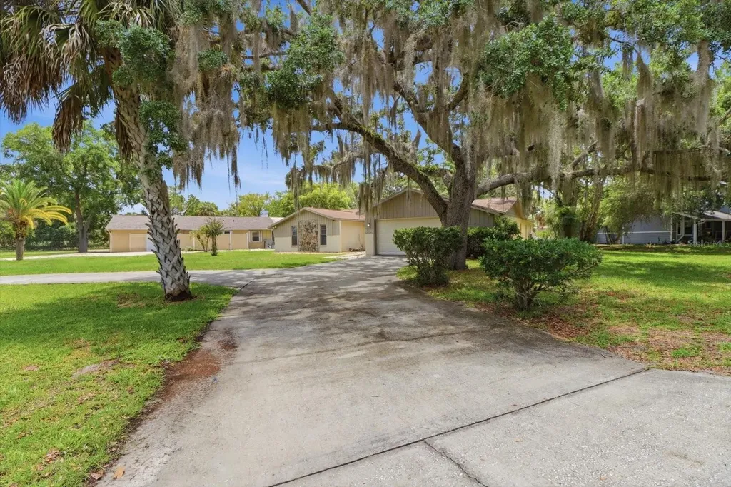 5109 S Running Brook Drive Homosassa FL 34448