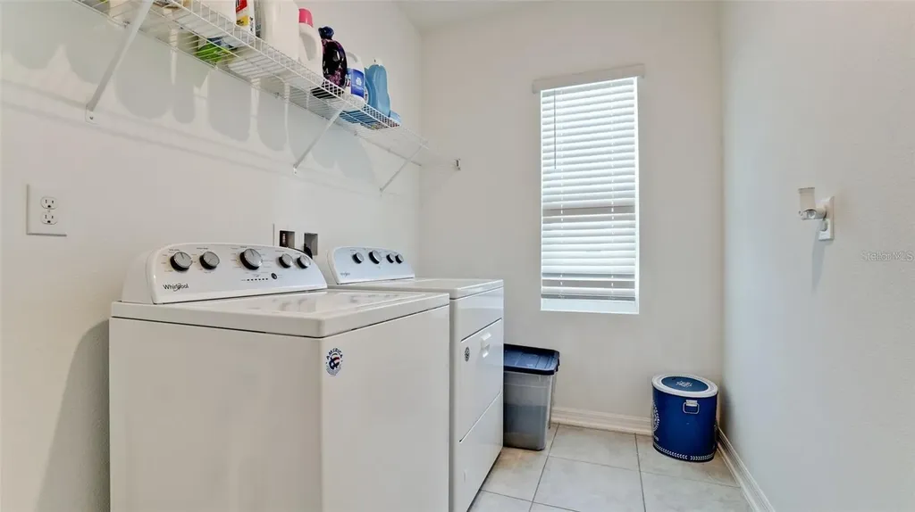 5517 Los Robles Court Palmetto FL 34221