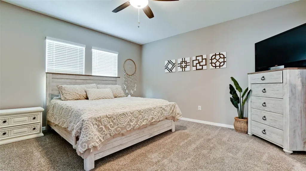 5517 Los Robles Court Palmetto FL 34221
