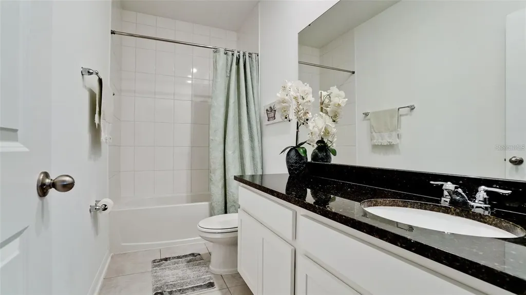 5517 Los Robles Court Palmetto FL 34221