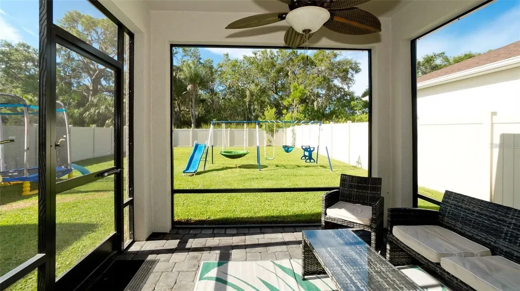 5517 Los Robles Court Palmetto FL 34221