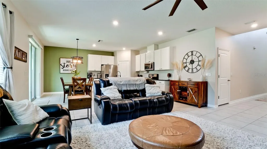 5517 Los Robles Court Palmetto FL 34221