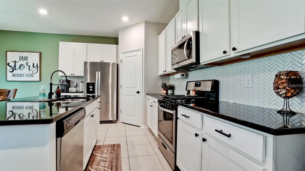 5517 Los Robles Court Palmetto FL 34221