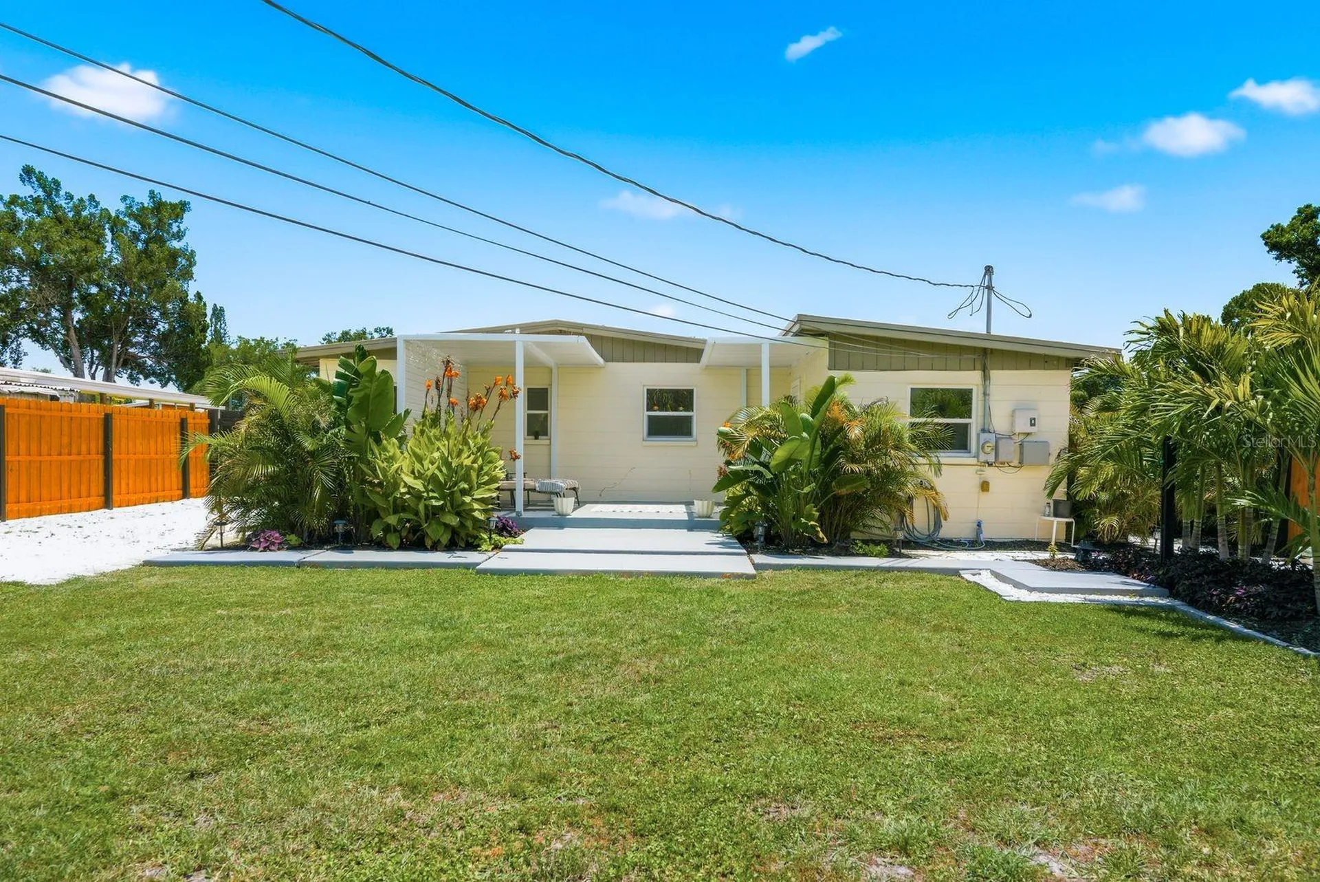 1111 61st Avenue N St Petersburg FL 33703