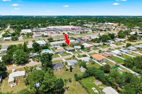 1111 61st Avenue N St Petersburg FL 33703