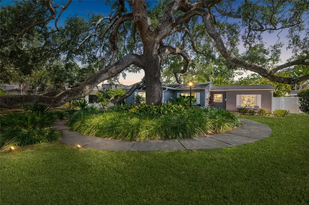 4217 W Morrison Avenue Tampa FL 33629