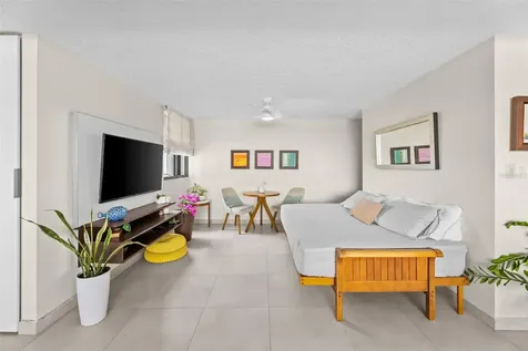 2306 Laurel San Juan PR 00913