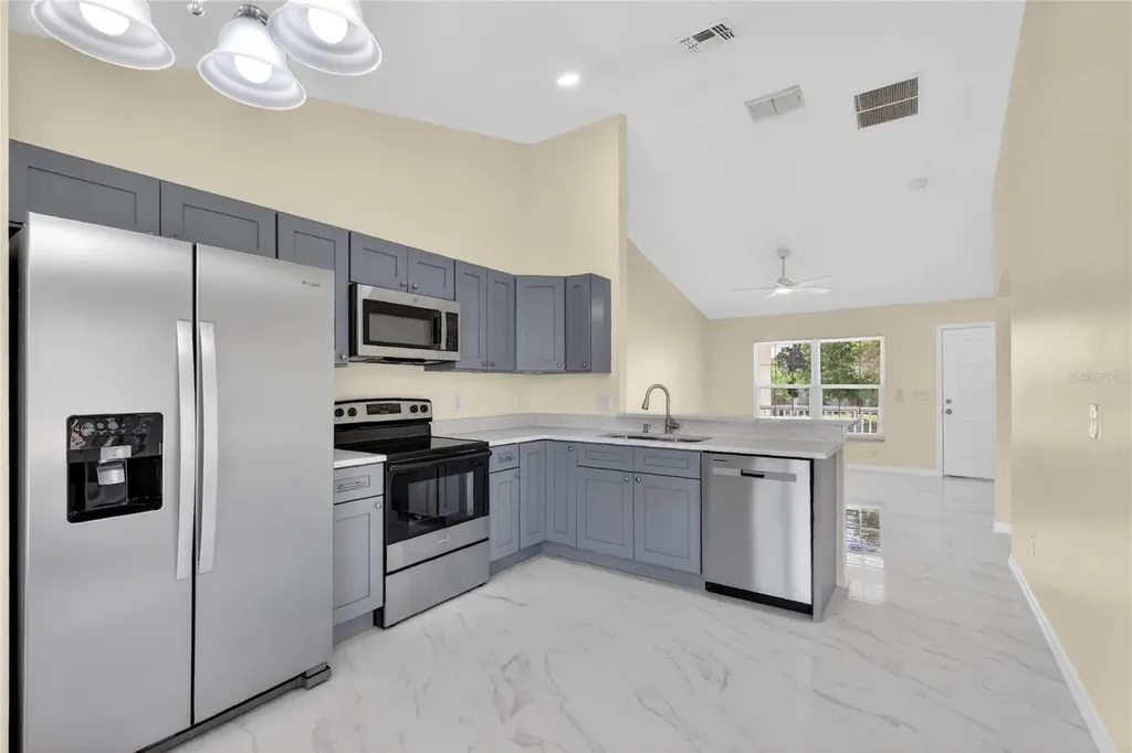 2717 Savannah Drive Leesburg FL 34748