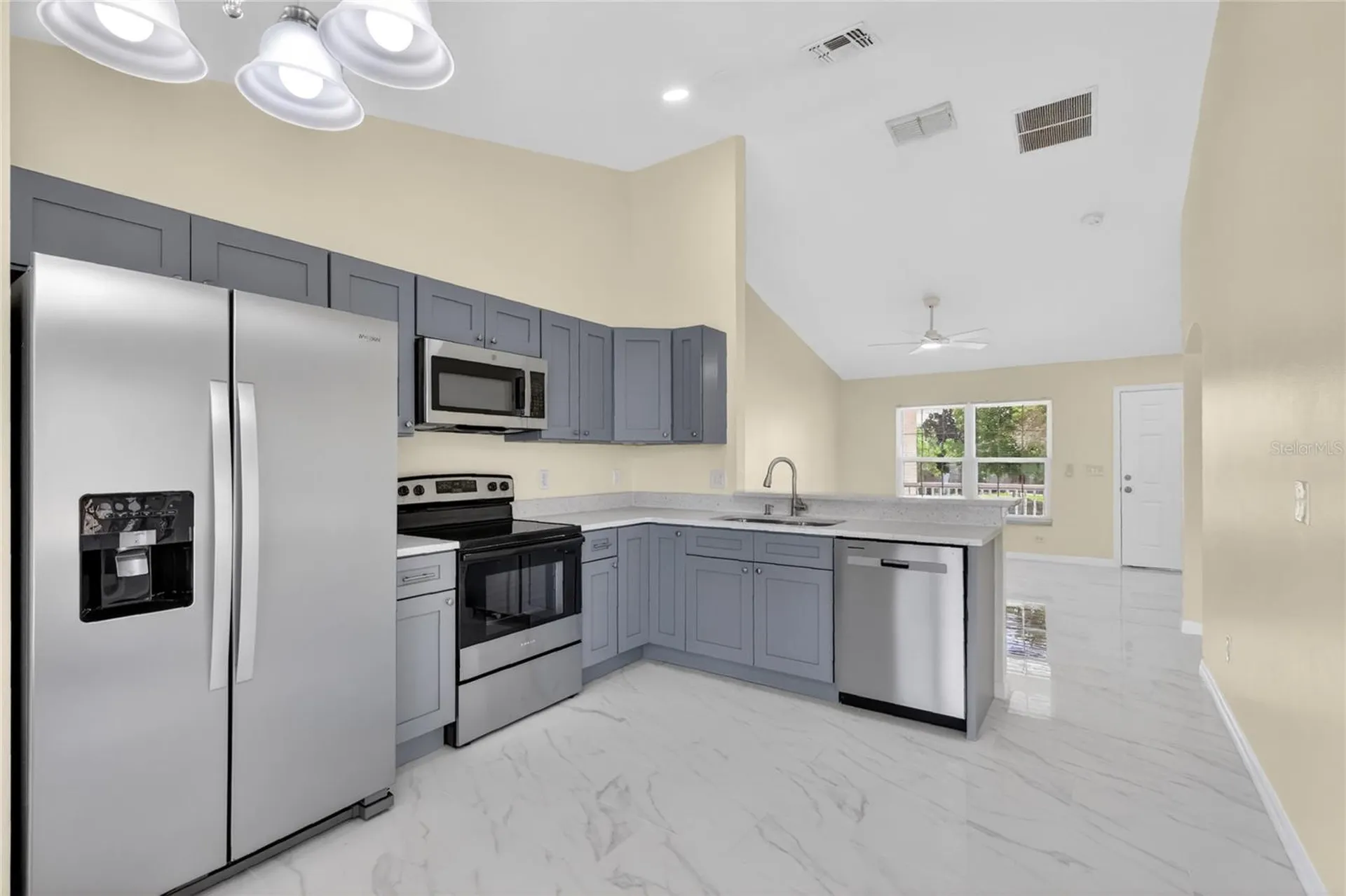 2717 Savannah Drive Leesburg FL 34748