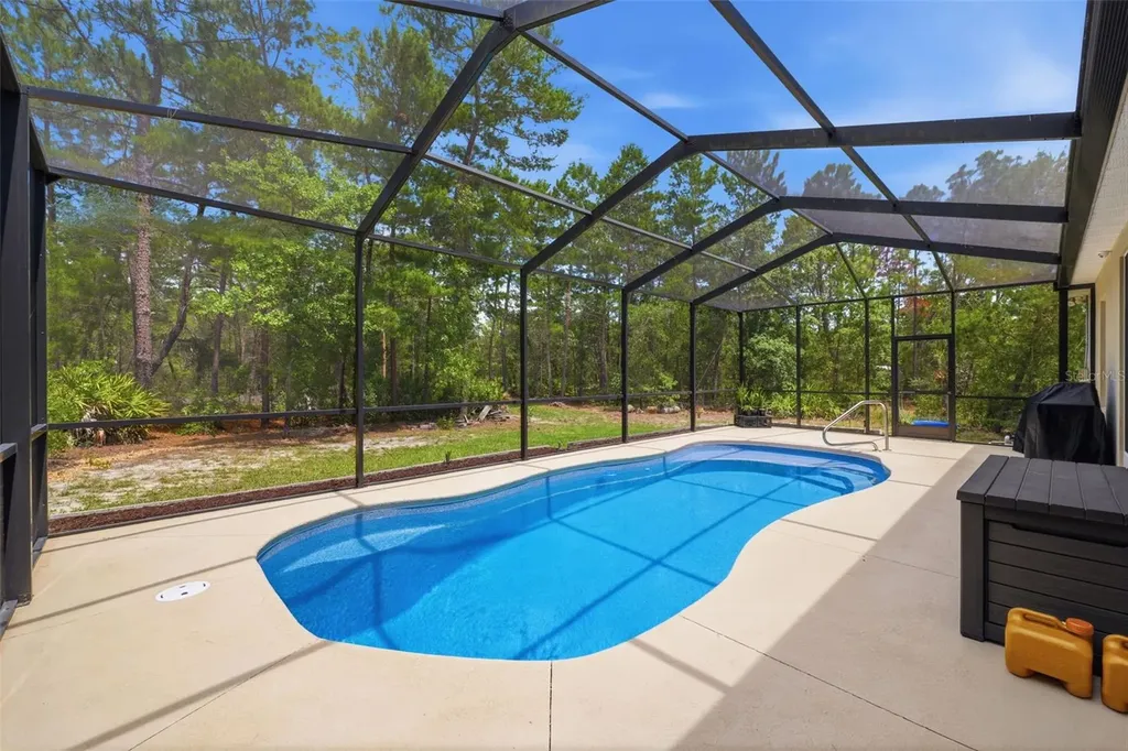 18296 Maberly Road Weeki Wachee FL 34614