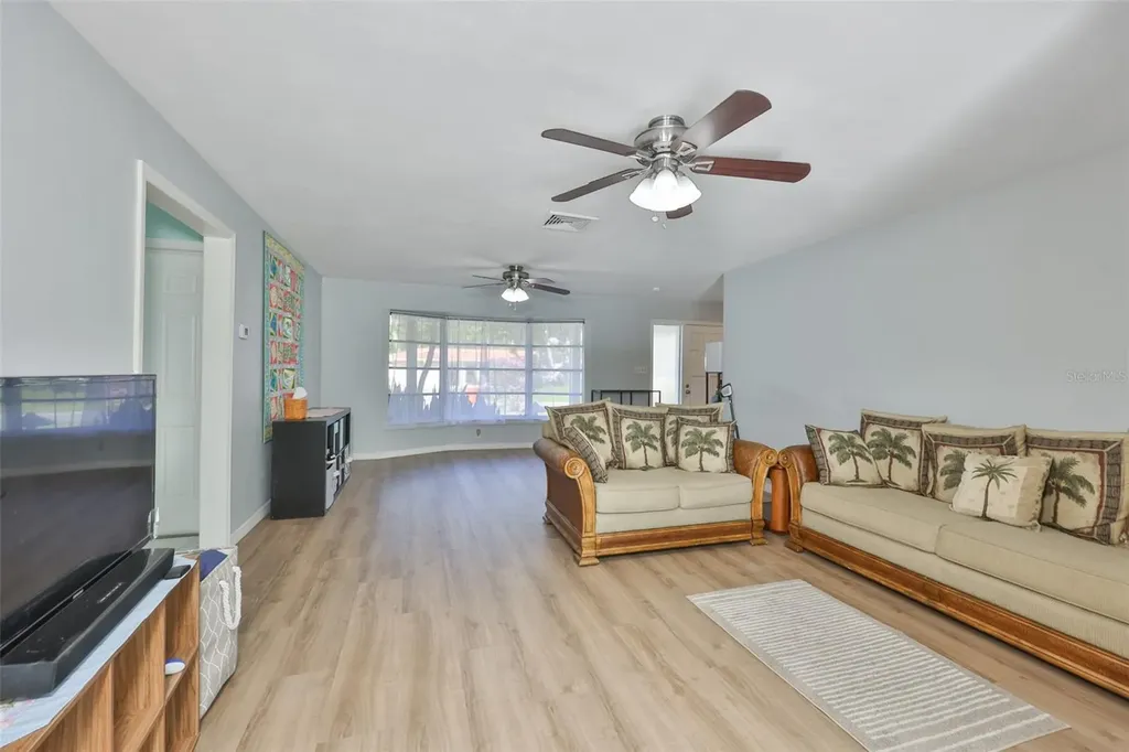 2335 Surrey Lane Clearwater FL 33763