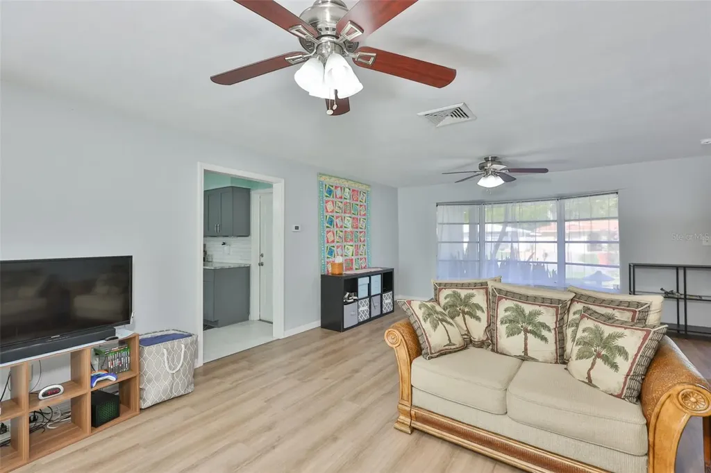 2335 Surrey Lane Clearwater FL 33763