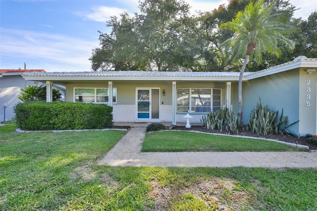 2335 Surrey Lane Clearwater FL 33763
