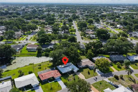 2335 Surrey Lane Clearwater FL 33763