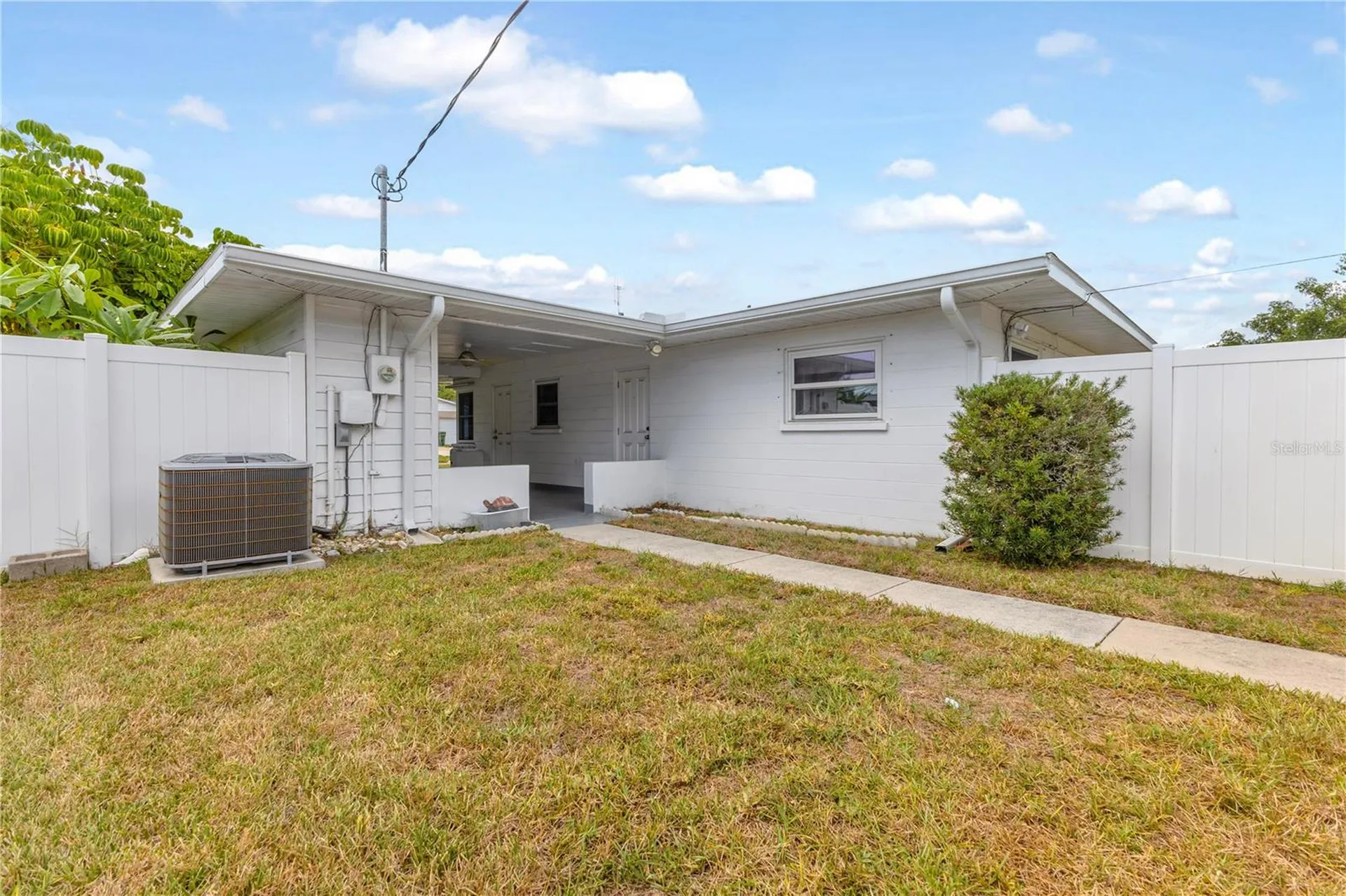 Bradenton FL 34205