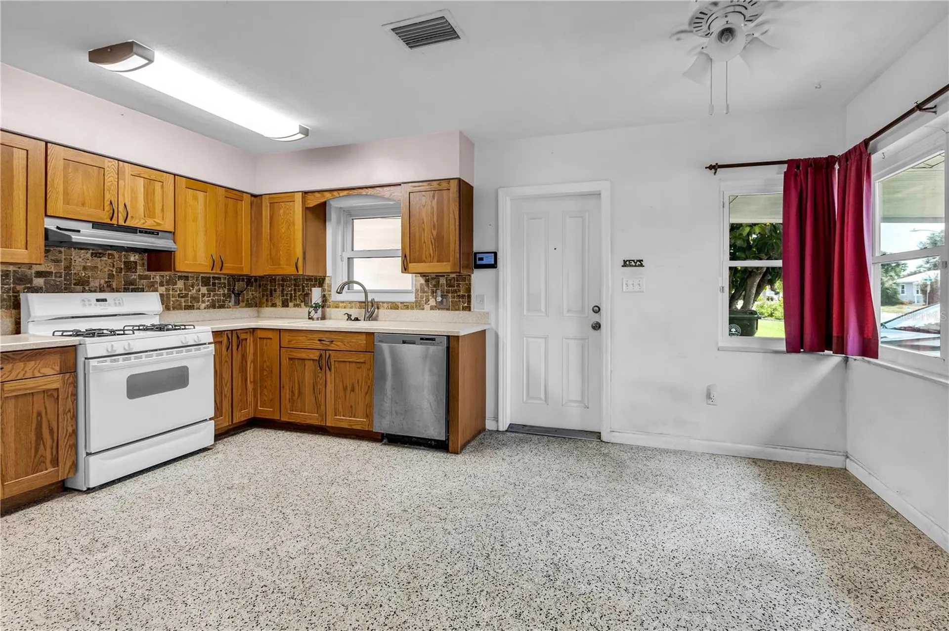 Bradenton FL 34205