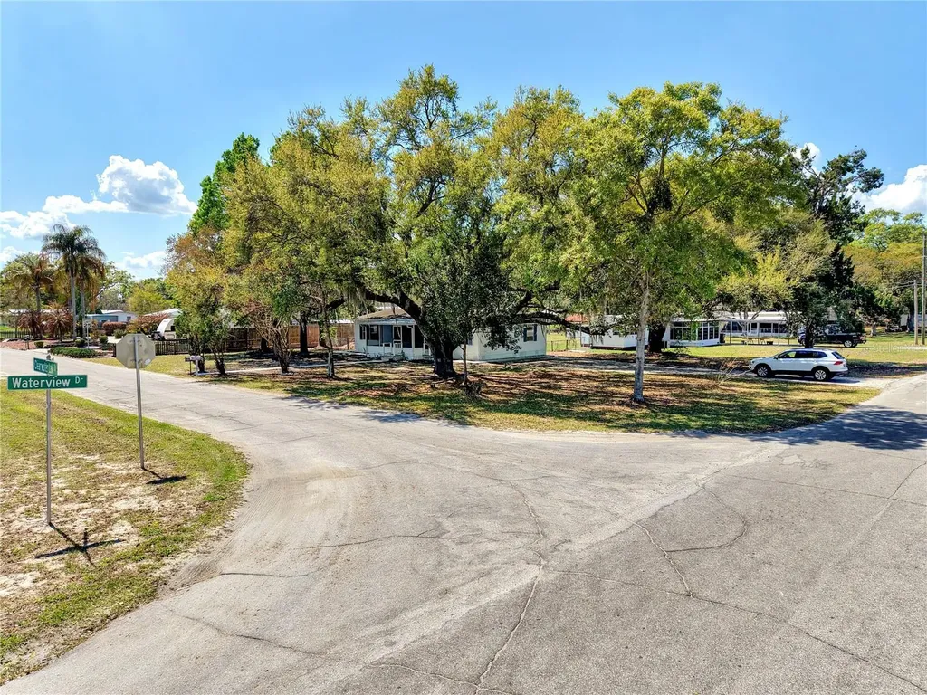 322 Clearwater Lake Drive Polk City FL 33868